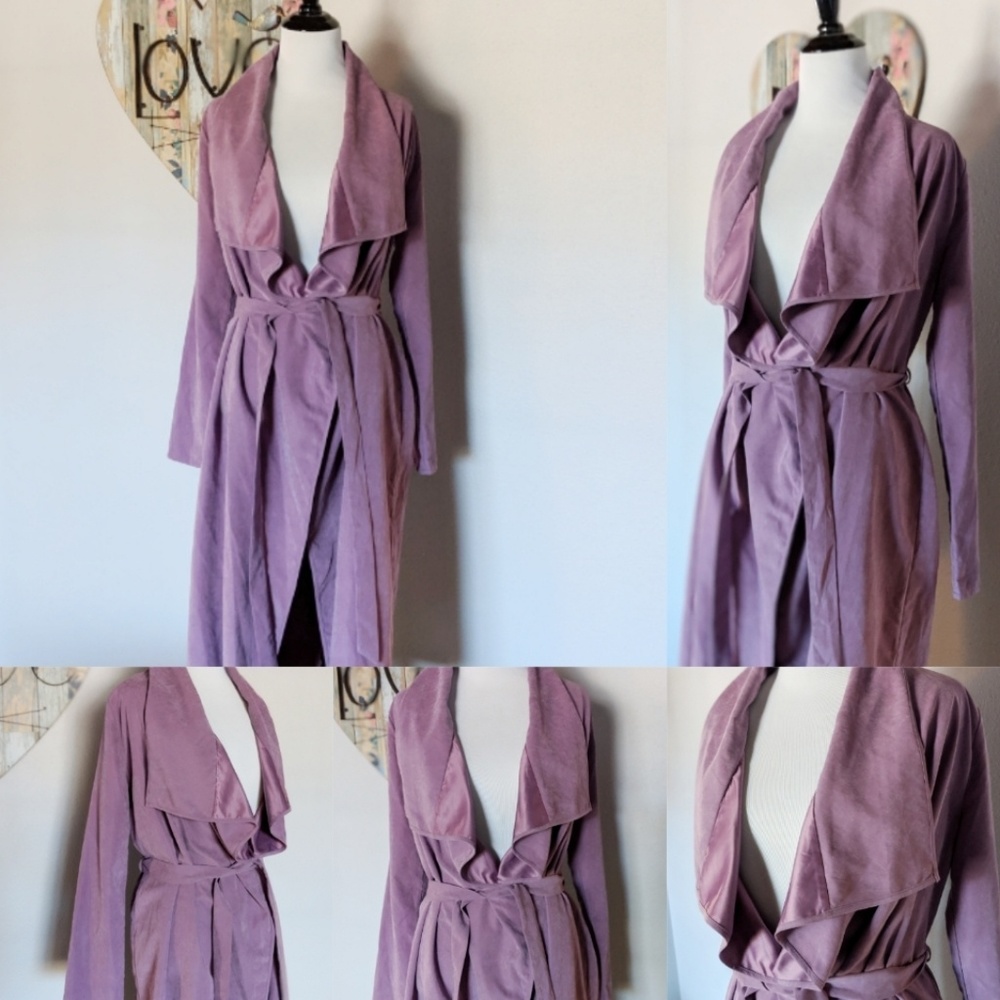 ✨❤️ Host pick ✨❤️ Suede lavender trench coat